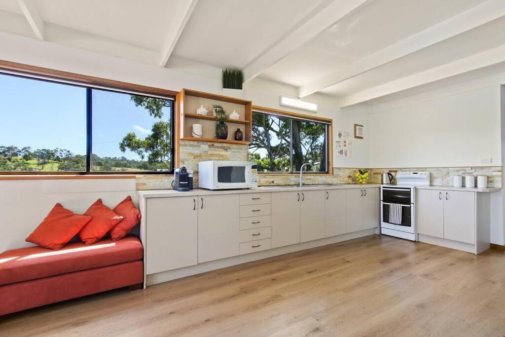 Fairview Lakeside Cottage Metung Bagian luar foto